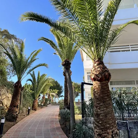 With Beautiful Views In Riviera Del Sol