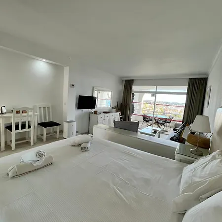 Apartamento With Beautiful Views In Riviera Del Sol
