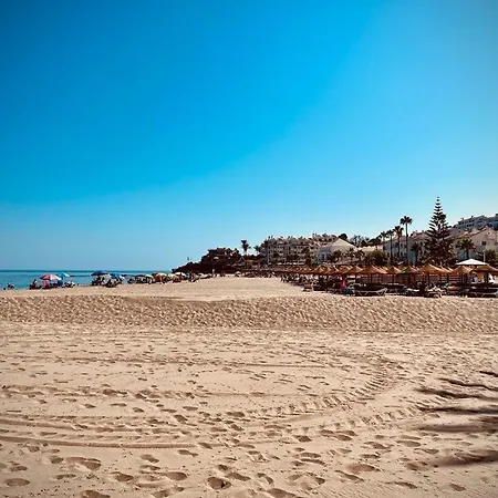 With Beautiful Views In Riviera Del Sol *