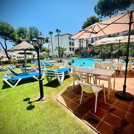 With Beautiful Views In Riviera Del Sol *